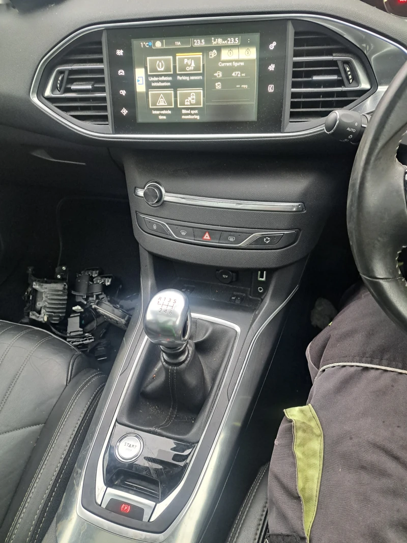 Peugeot 308 1.6HDI, снимка 5 - Автомобили и джипове - 49159975