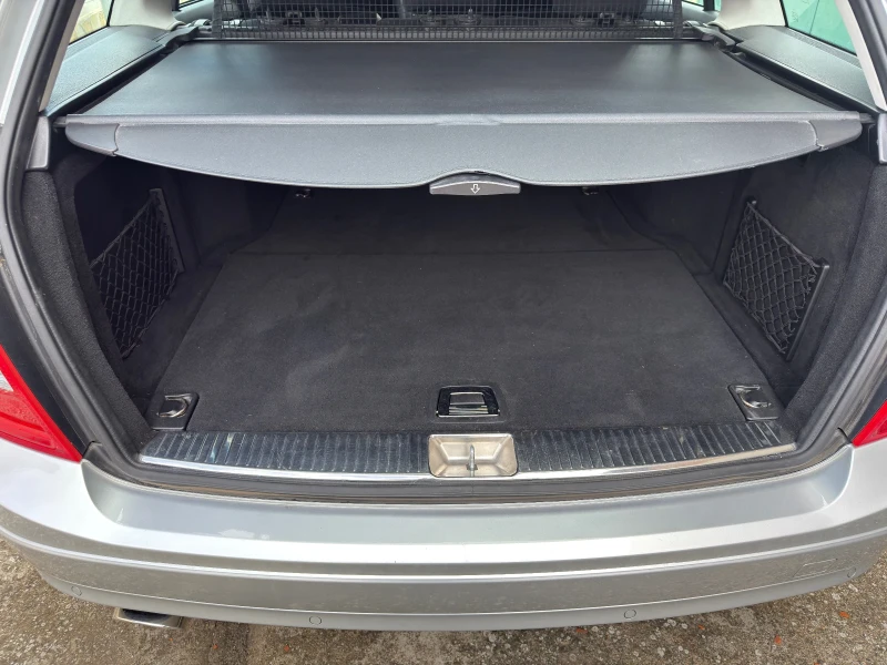 Mercedes-Benz 220, снимка 11 - Автомобили и джипове - 52486232