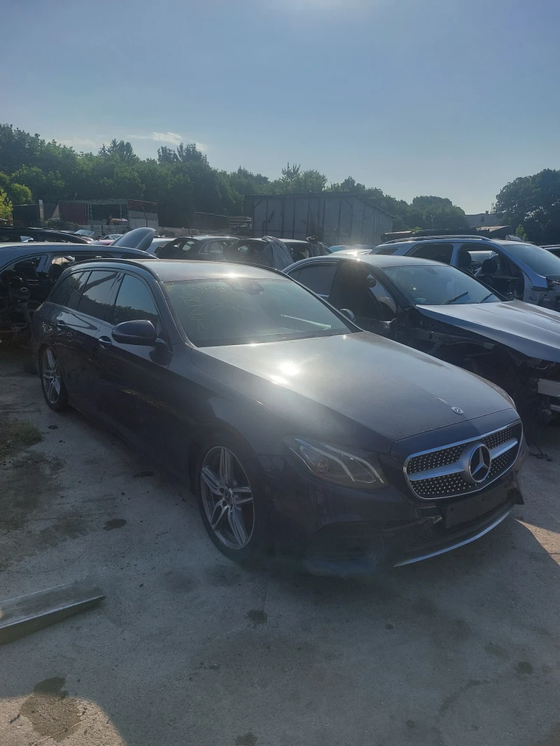 Mercedes-Benz E 220 d W213 AMG Комби, снимка 4 - Автомобили и джипове - 51106328