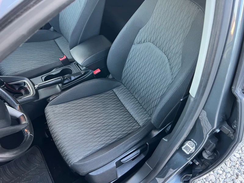 Seat Leon Seat leon ST 1.6тди 110 евро 6, снимка 10 - Автомобили и джипове - 52526083