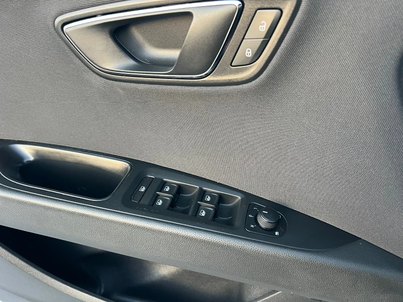 Seat Leon Seat leon ST 1.6тди 110 евро 6, снимка 15 - Автомобили и джипове - 52526083