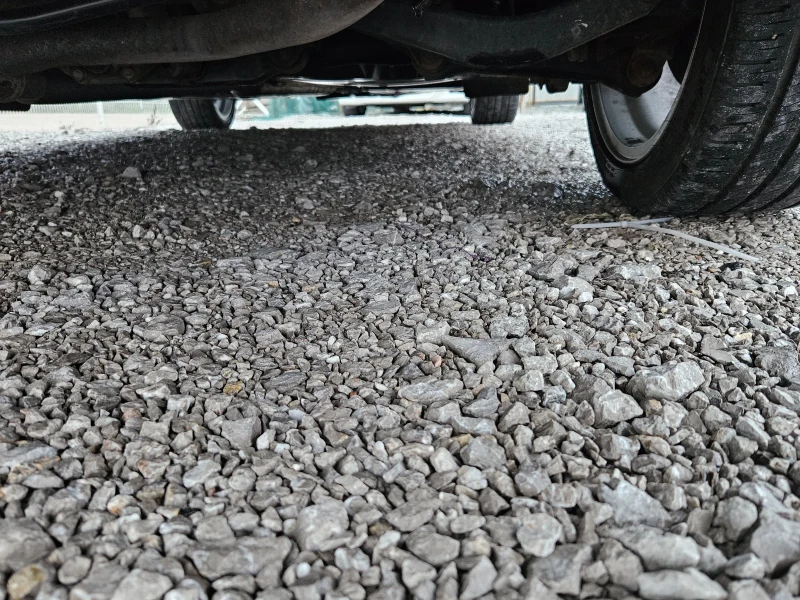 Subaru Legacy 2.0R Швейцария, снимка 13 - Автомобили и джипове - 53036296