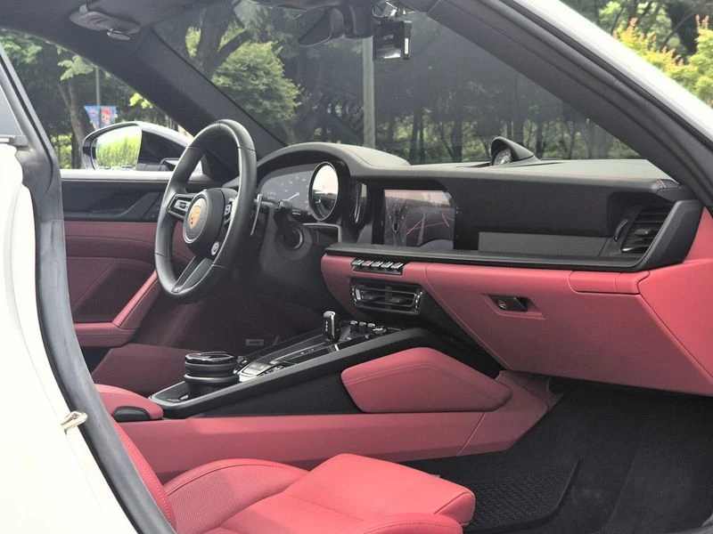 Porsche 911 Carrera GTS| 473к.с.| ВКЛ.ТЕХНОТЕСТ, снимка 7 - Автомобили и джипове - 55375739