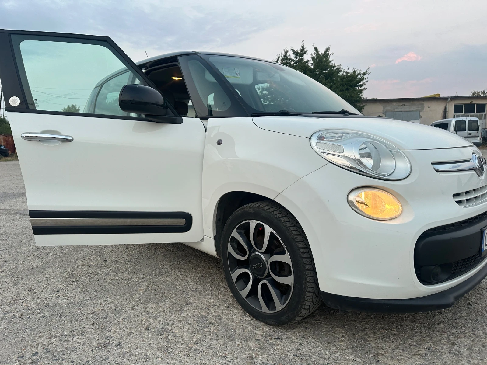 Fiat 500L, снимка 1