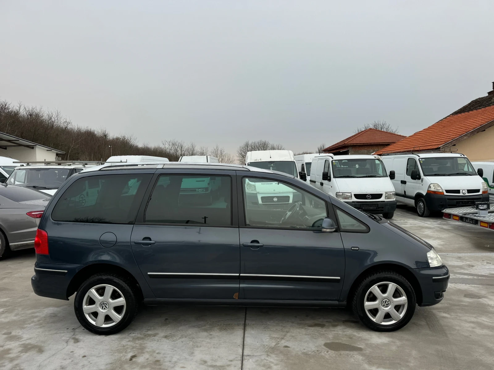 VW Sharan 1.9TDI BUSINESS - изображение 4