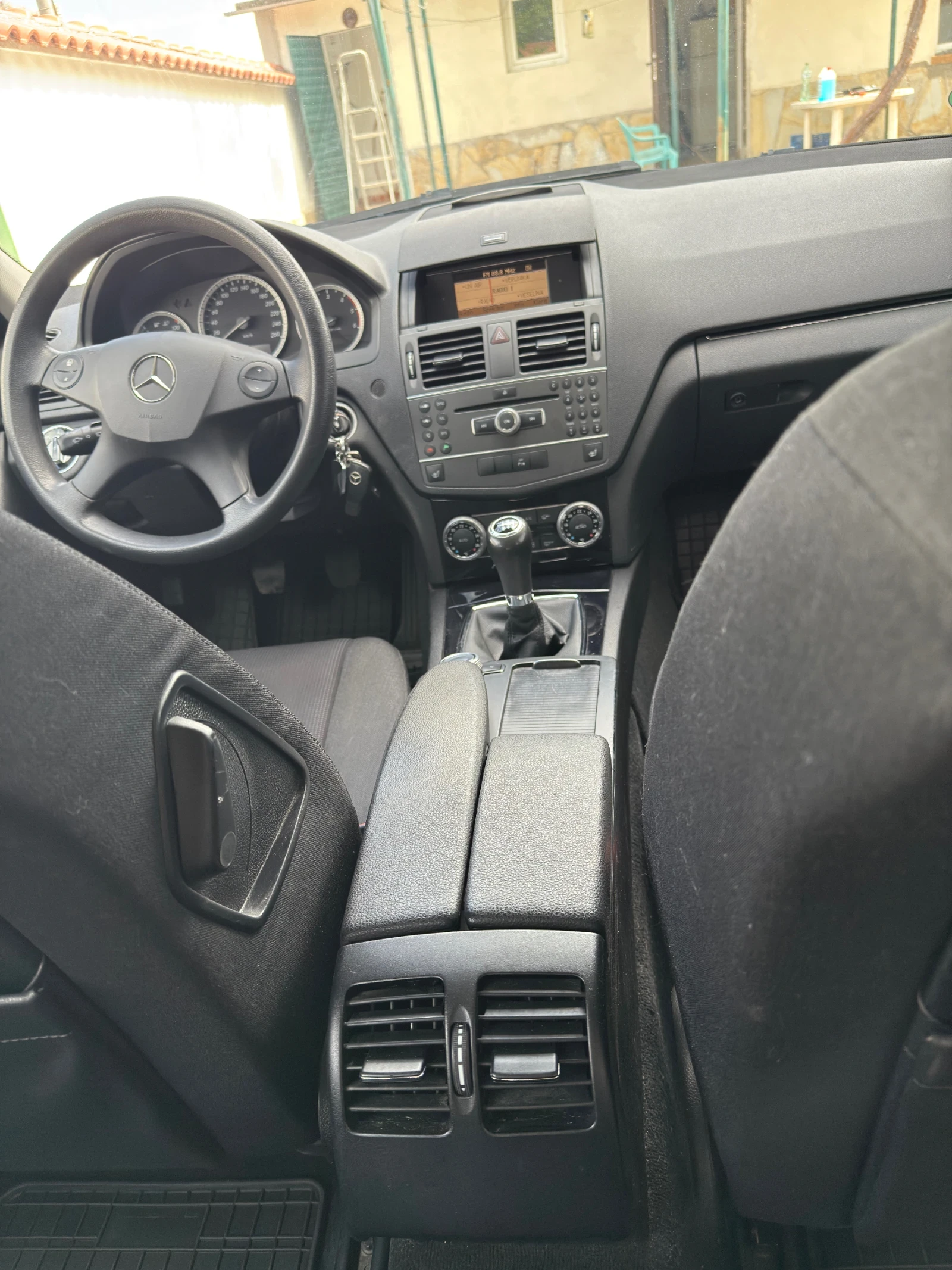 Mercedes-Benz 220 | Mobile.bg   12