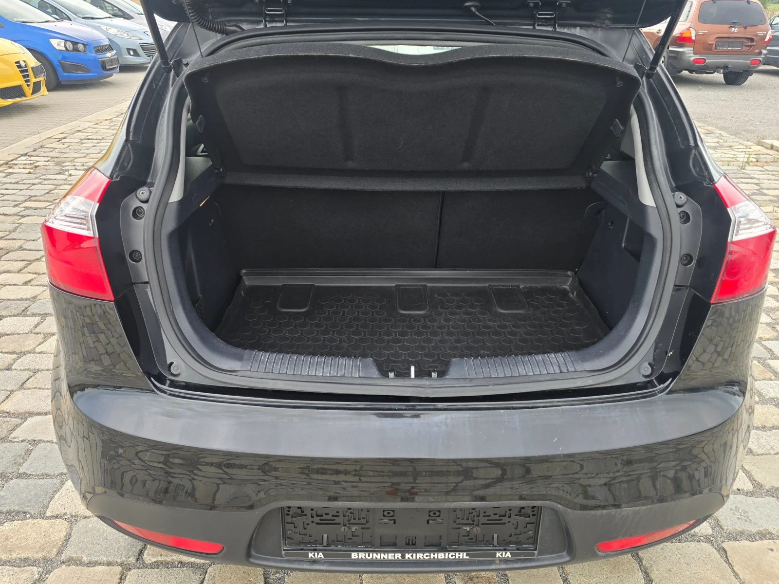 Kia Rio 1.25i 2014 година 145000 км.  - изображение 9