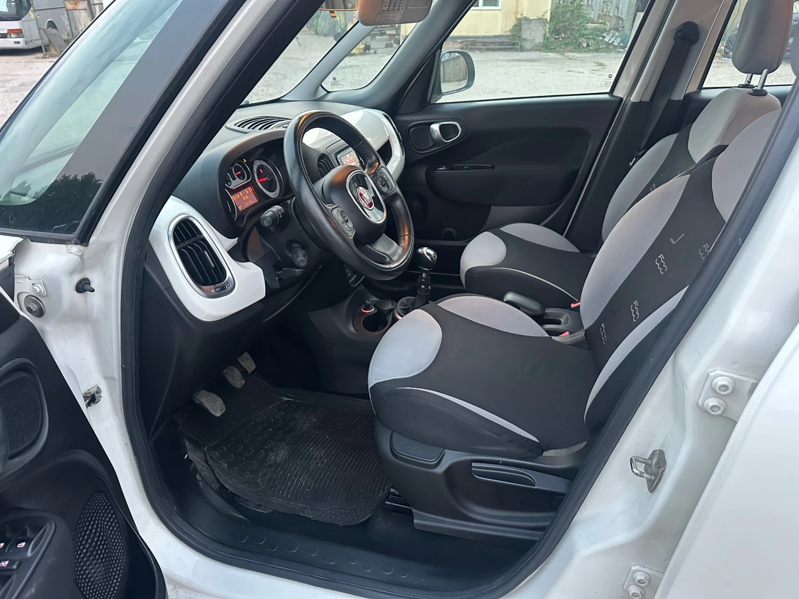 Fiat 500L | Mobile.bg   15