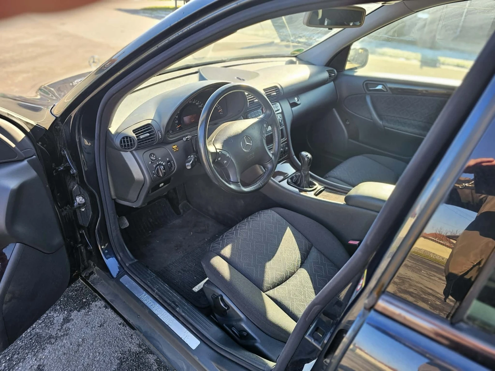 Mercedes-Benz C 180 Kompressor - изображение 7