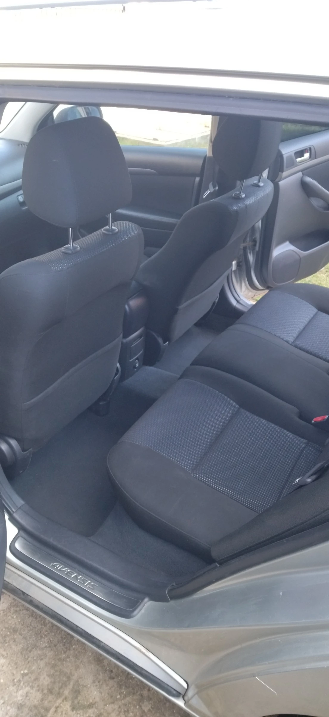 Toyota Avensis 2.4vvti, снимка 6 - Автомобили и джипове - 53726638