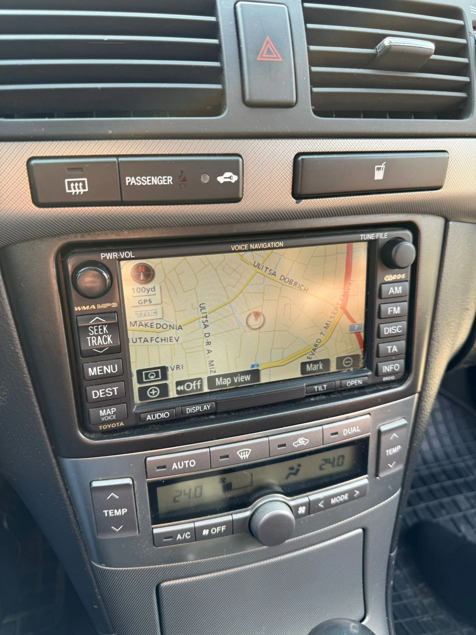 Toyota Avensis 2.4vvti, снимка 9 - Автомобили и джипове - 53726638