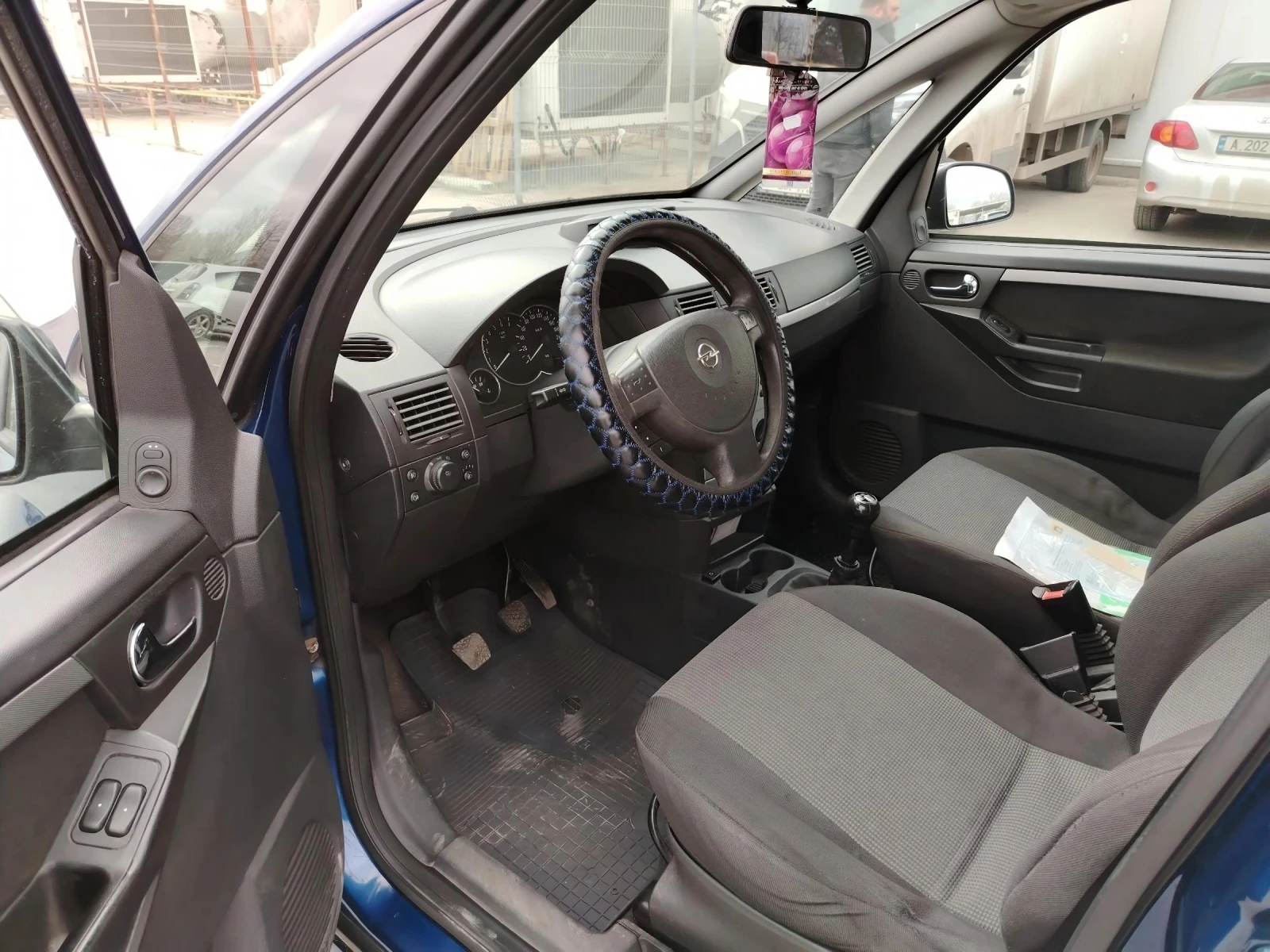 Opel Meriva 1.6 газ бензин, снимка 7 - Автомобили и джипове - 53846960