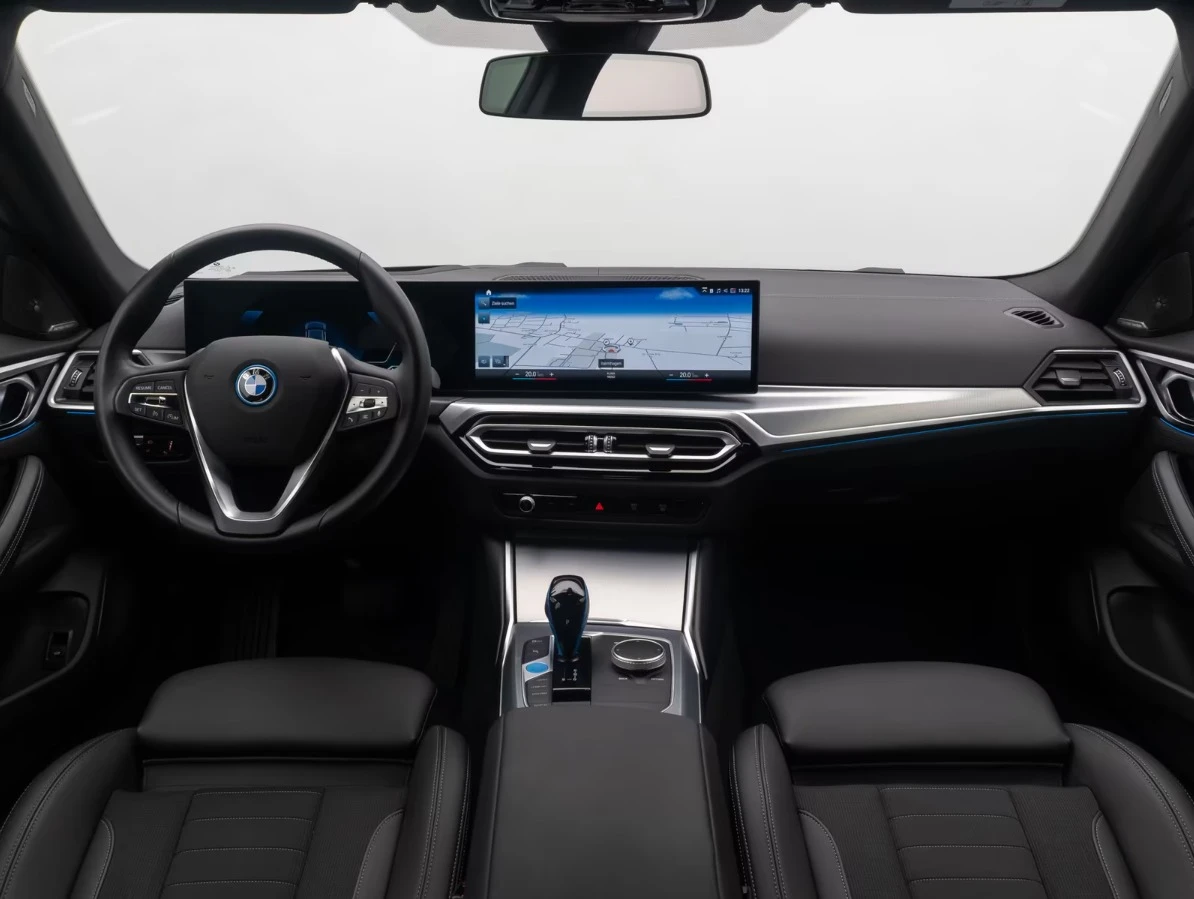 BMW i4 eDrive40* GranCoupe* H/K* Camera, снимка 8 - Автомобили и джипове - 54064753