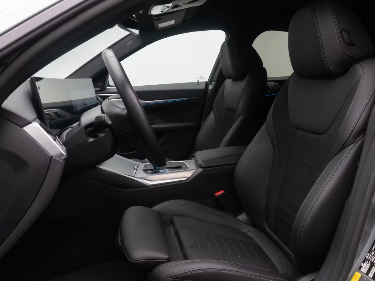 BMW i4 eDrive40* GranCoupe* H/K* Camera, снимка 5 - Автомобили и джипове - 54064753