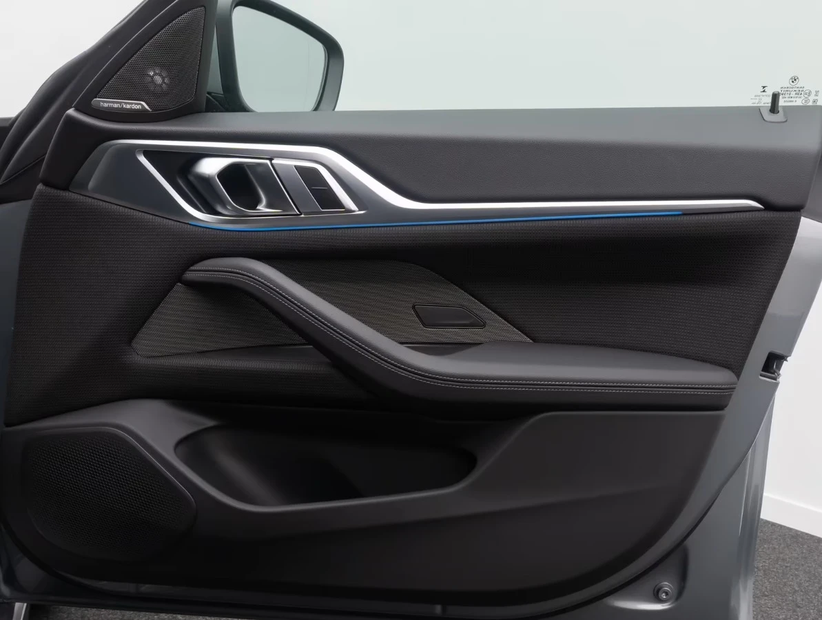 BMW i4 eDrive40* GranCoupe* H/K* Camera, снимка 9 - Автомобили и джипове - 54064753