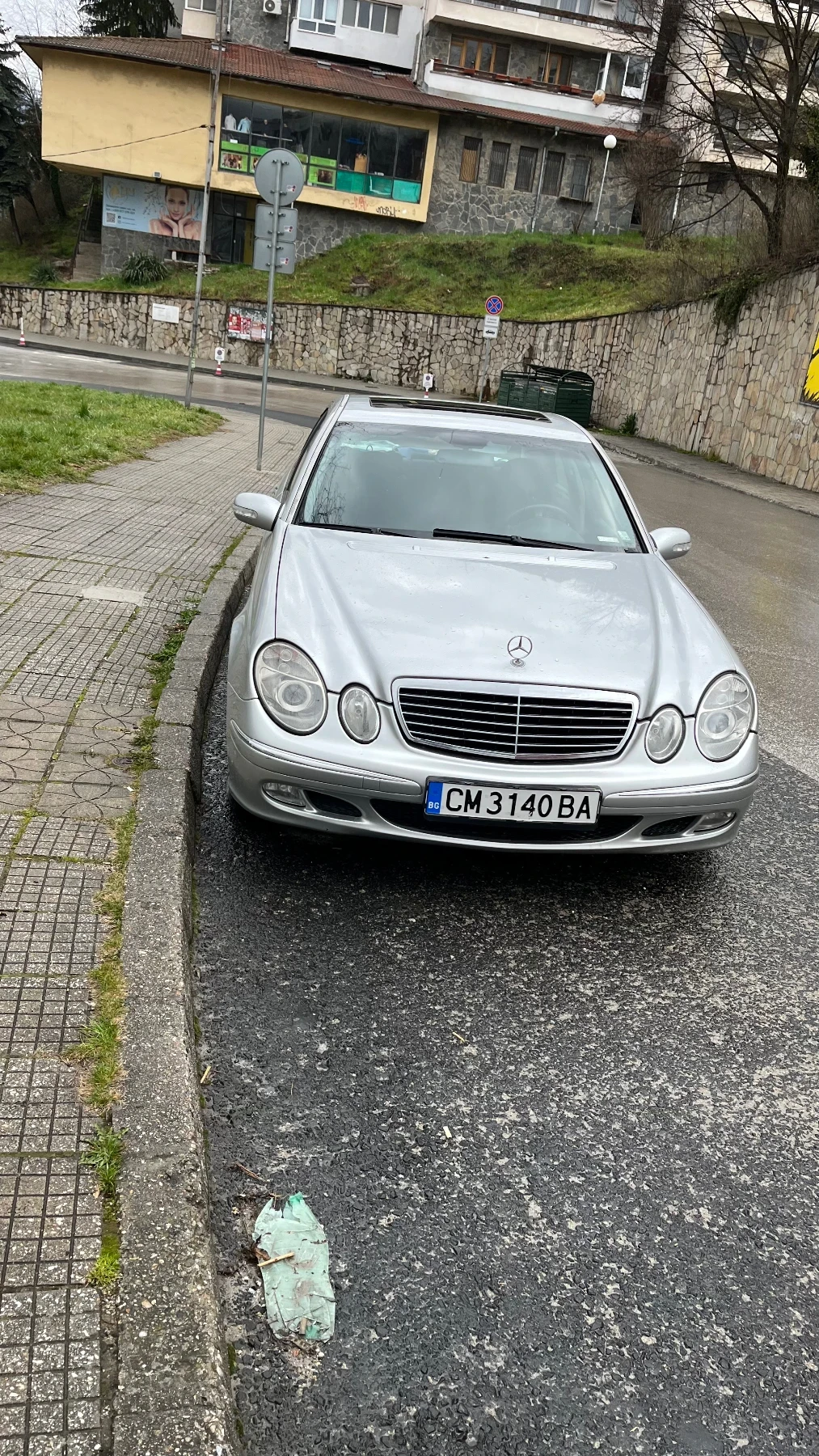 Mercedes-Benz E 270, снимка 2 - Автомобили и джипове - 54071731