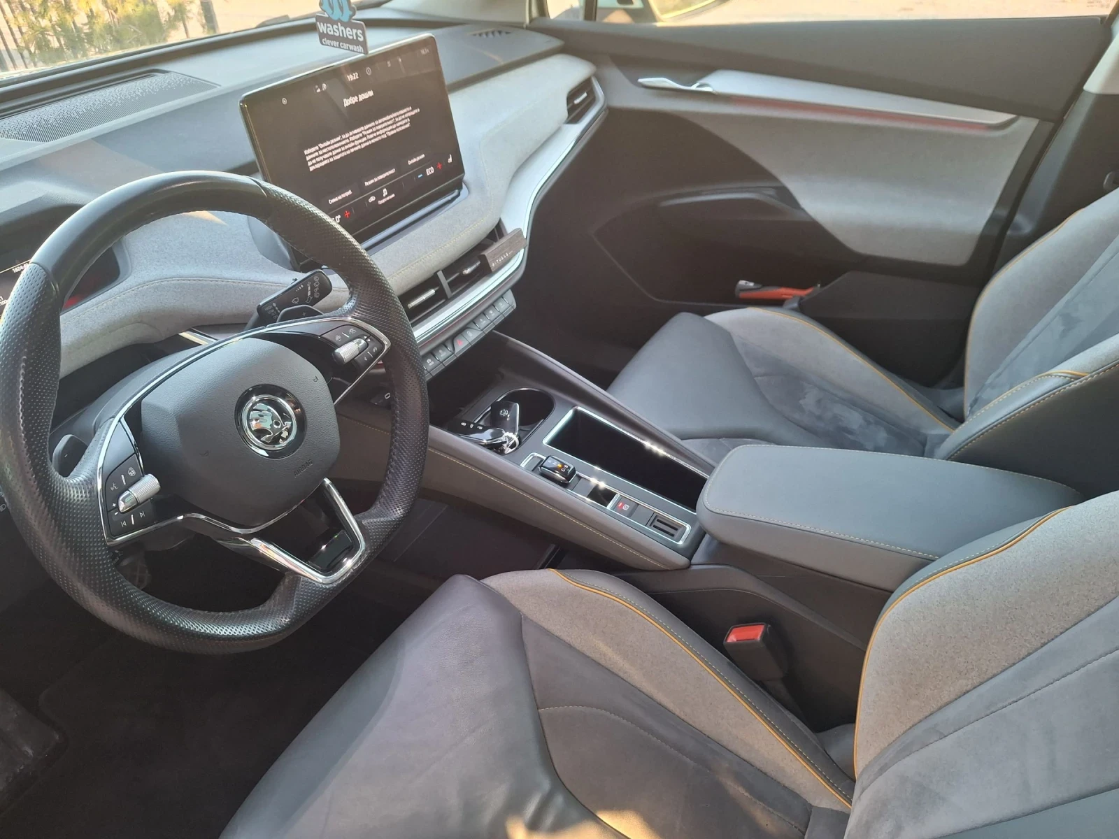 Skoda Enyaq Exclusive EV60kwH Pano/Koja/107.000х.км, снимка 16 - Автомобили и джипове - 54140859