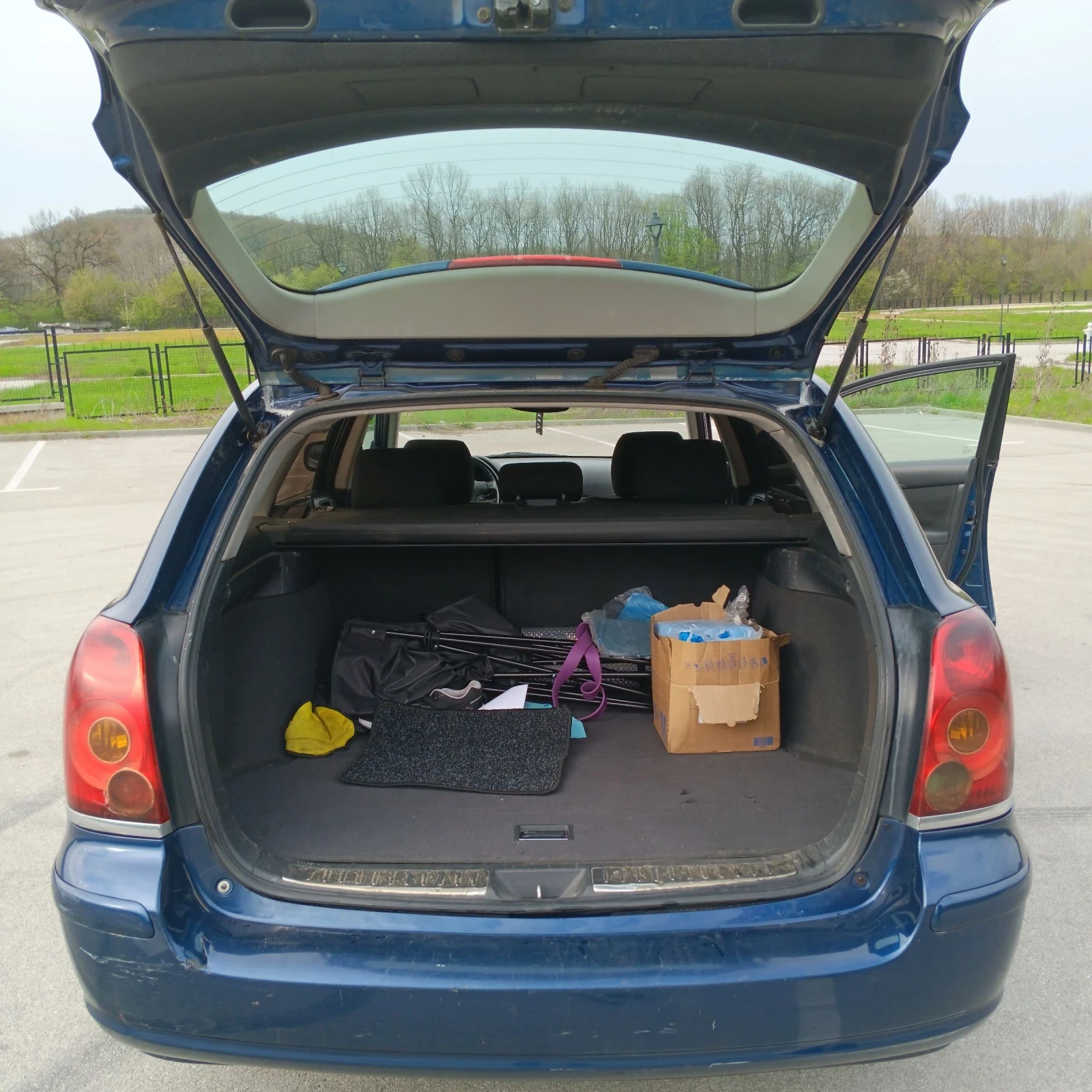 Toyota Avensis, снимка 5 - Автомобили и джипове - 54207536