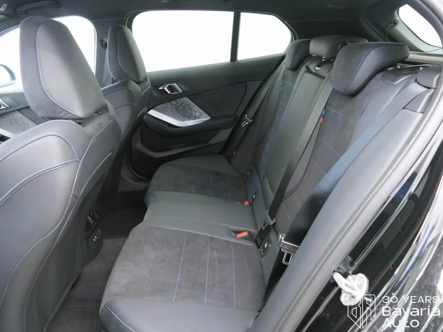 BMW 118 d M Sport Paket Steptronic, снимка 8 - Автомобили и джипове - 54230269