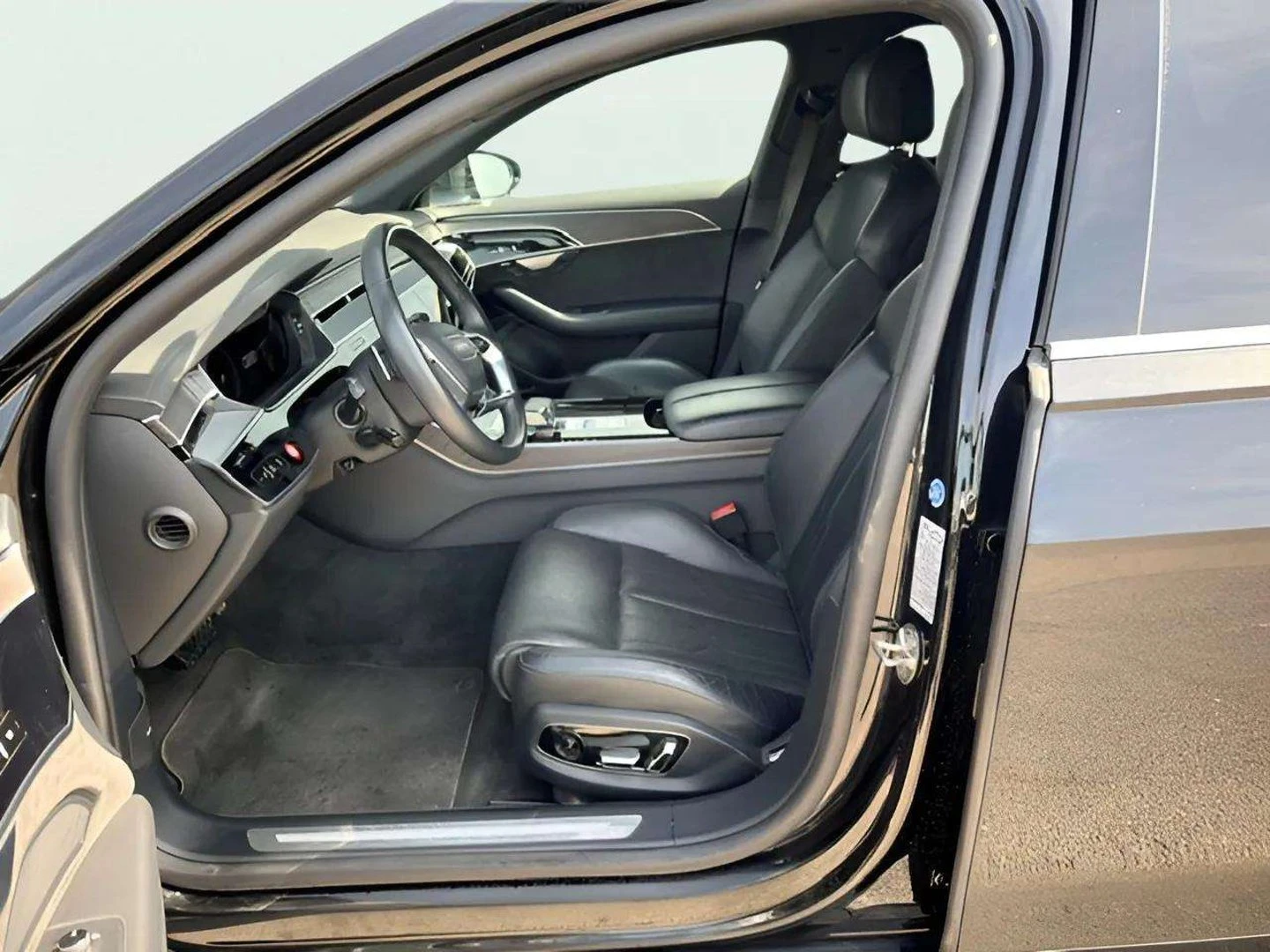 Audi A8, снимка 8 - Автомобили и джипове - 56420773