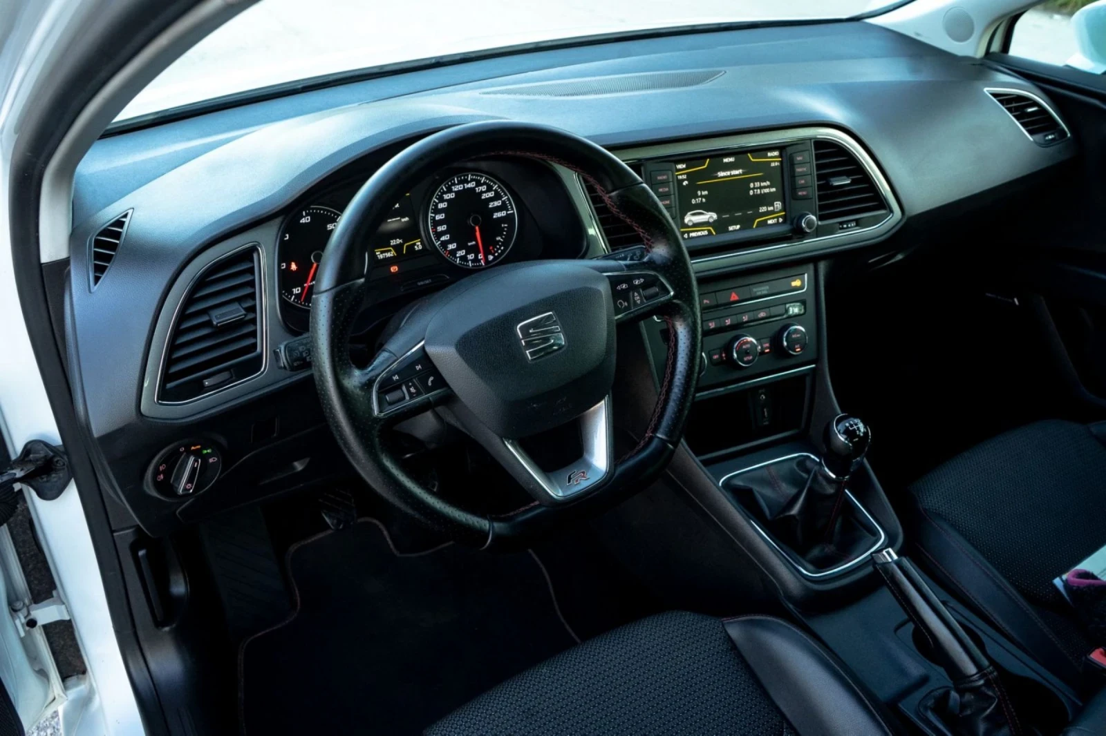 Seat Leon FR, снимка 7 - Автомобили и джипове - 54693390
