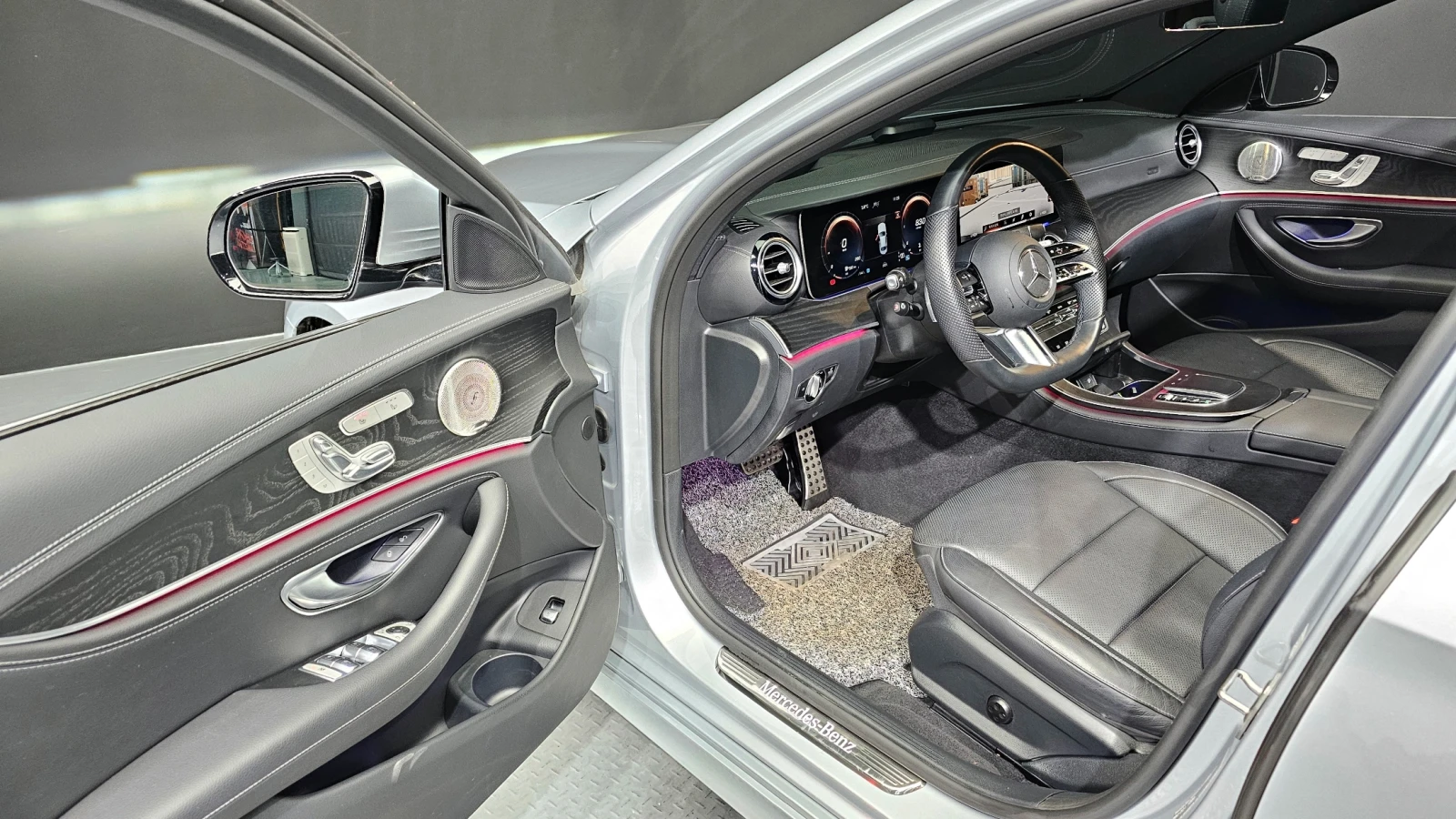 Mercedes-Benz E 220 AMG LINE* 4MATIC* КОЖА* ПОДГР* ОБДУХ* 360* HUD* LI, снимка 10 - Автомобили и джипове - 54782488
