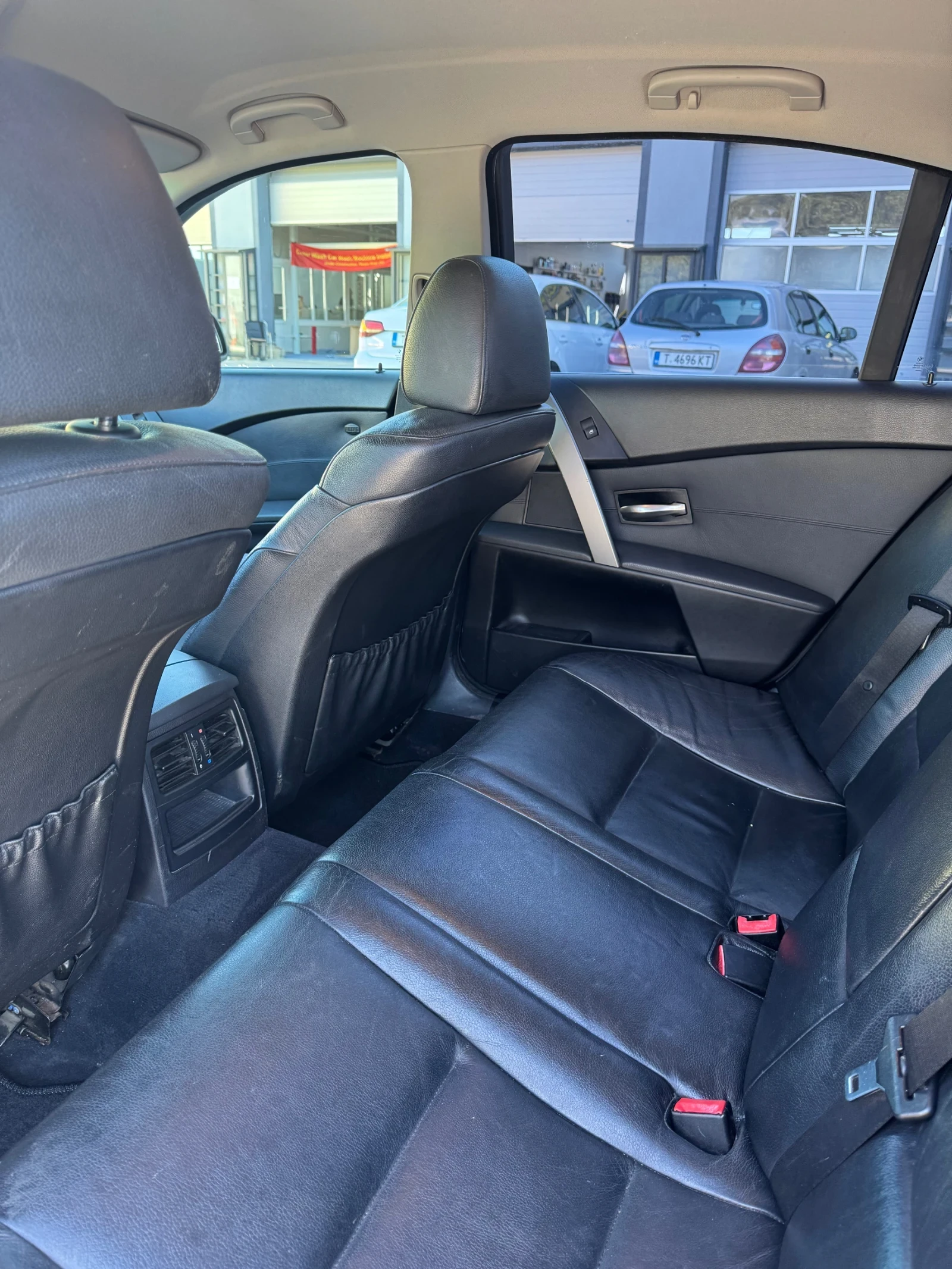 BMW 530 Газ бензин, снимка 10 - Автомобили и джипове - 54933110