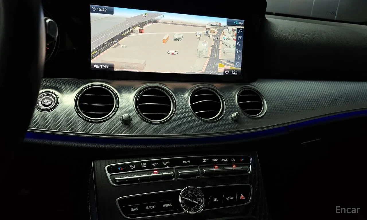 Mercedes-Benz E 250 2.0 Avantgarde, Подгрев, Navi, Задна камера, снимка 8 - Автомобили и джипове - 54963967