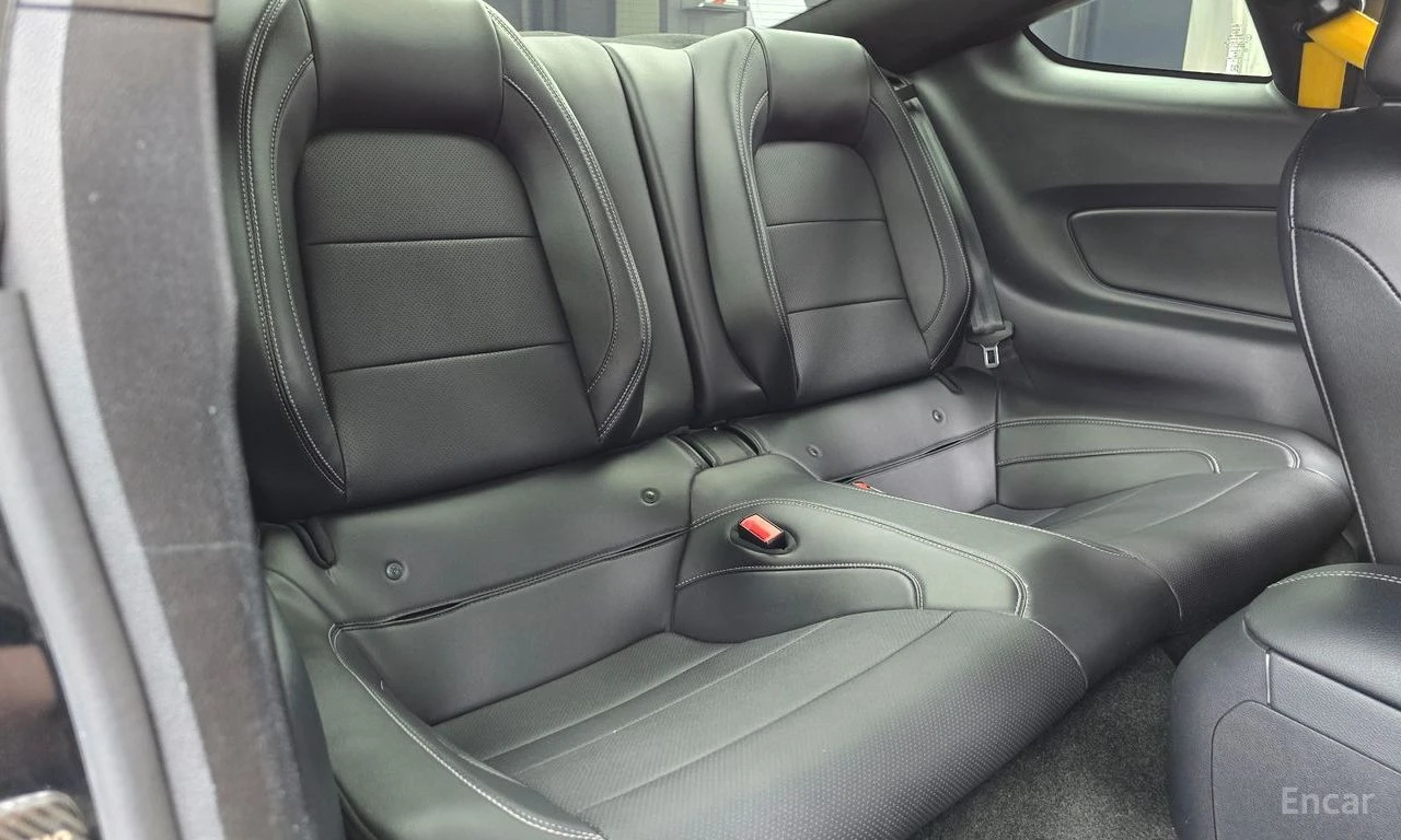 Ford Mustang 2.3 Eco Boost FACE* HEAD-UP* DISTRONIC* ОБДУХВАНЕ*, снимка 14 - Автомобили и джипове - 54969095
