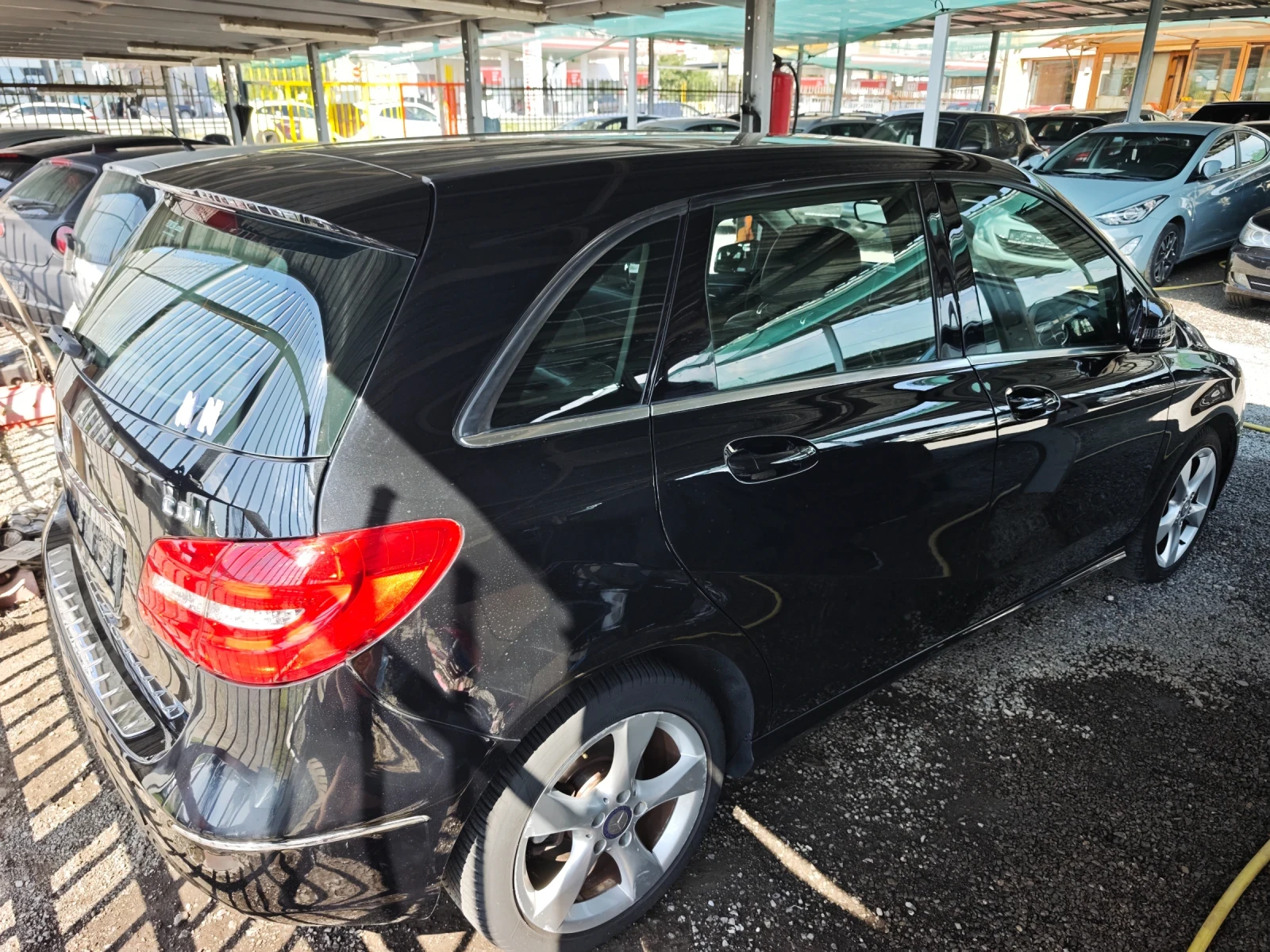 Mercedes-Benz B 180 134х.км. Нов внос Италия , снимка 5 - Автомобили и джипове - 54977248