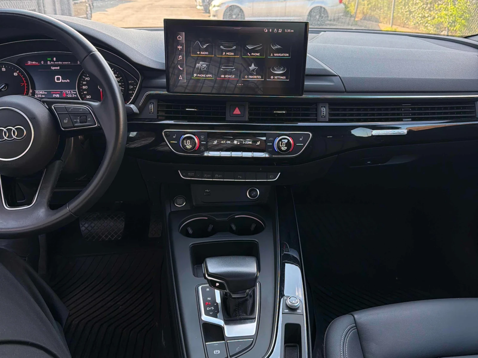 Audi A4  Audi A4 Sedan Komfort 45 TFSI quattro 2023, снимка 9 - Автомобили и джипове - 55015519