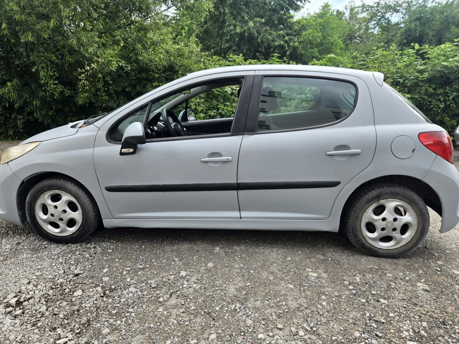 Peugeot 207 1.4, снимка 8 - Автомобили и джипове - 55036653
