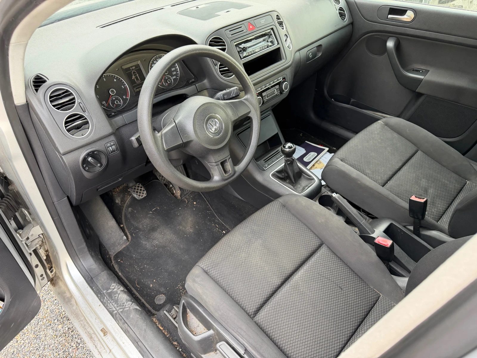 VW Golf Plus 1, 6 ДИЗЕЛ, снимка 6 - Автомобили и джипове - 55137008