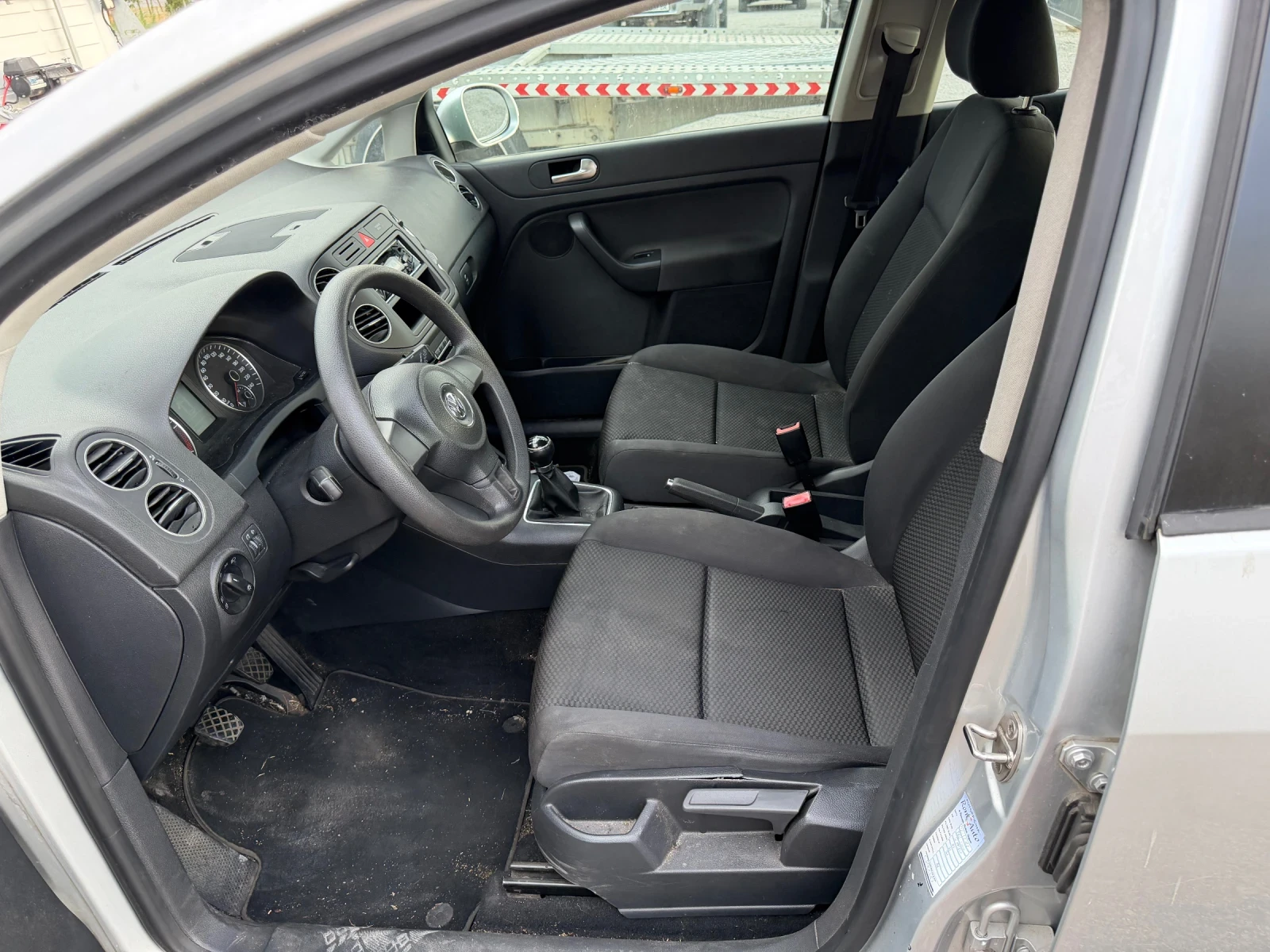 VW Golf Plus 1, 6 ДИЗЕЛ, снимка 5 - Автомобили и джипове - 55137008