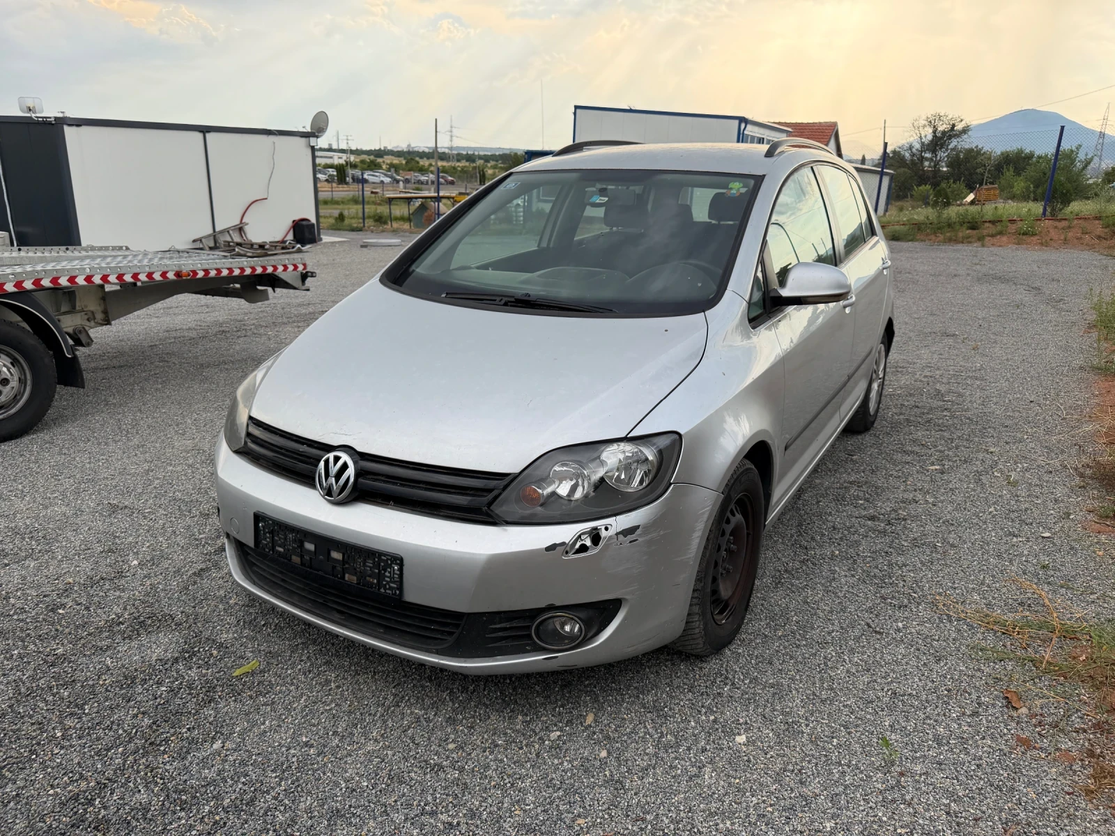 VW Golf Plus 1, 6 ДИЗЕЛ, снимка 2 - Автомобили и джипове - 55137008