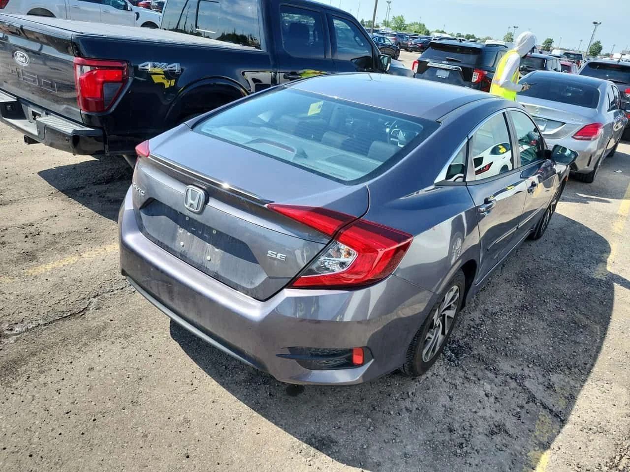 Honda Civic * SE * CARFAX * ОПЦИЯ ЗА ФИНАНСИРАНЕ, снимка 3 - Автомобили и джипове - 55189643