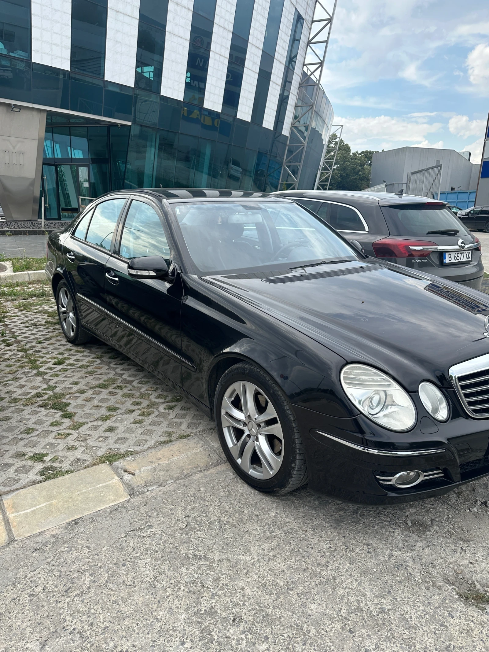 Mercedes-Benz E 280 CDI V6, снимка 4 - Автомобили и джипове - 55406157