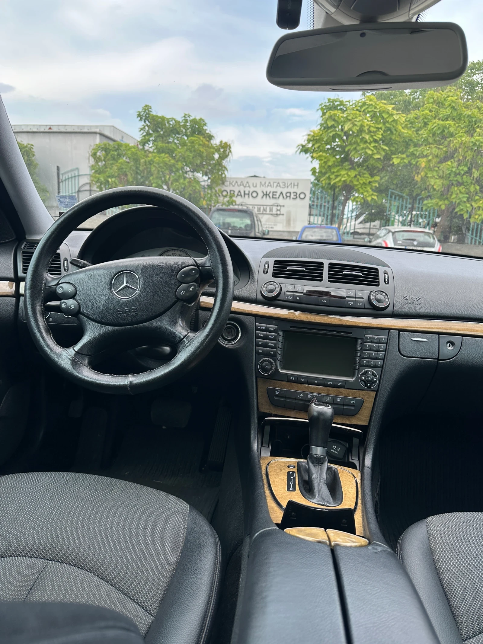 Mercedes-Benz E 280 CDI V6, снимка 10 - Автомобили и джипове - 55406157