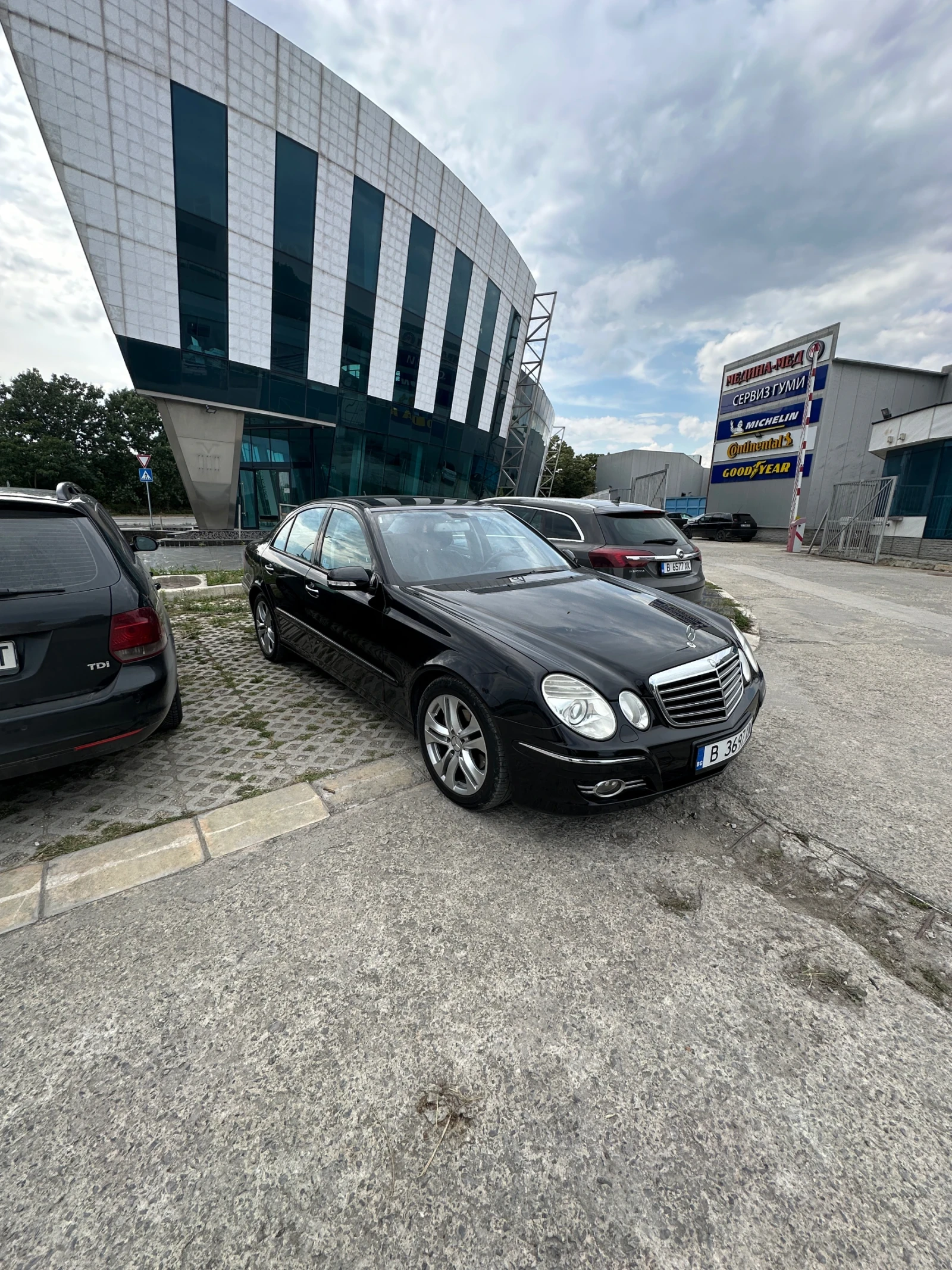 Mercedes-Benz E 280 CDI V6, снимка 5 - Автомобили и джипове - 55406157