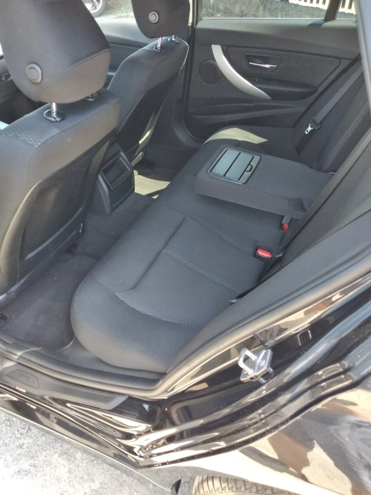 BMW 318 d Touring/Navi Business, снимка 11 - Автомобили и джипове - 55503629
