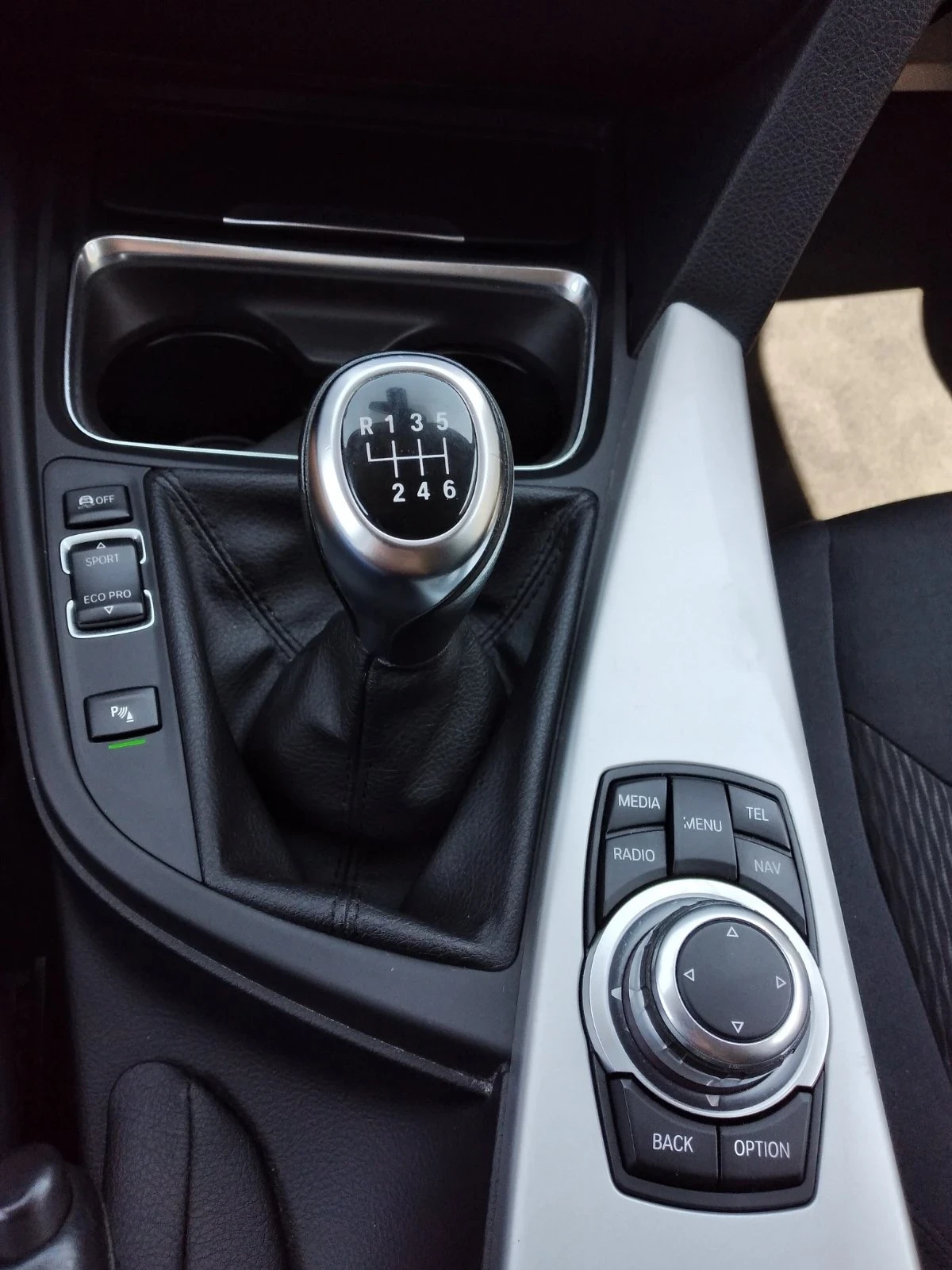 BMW 318 d Touring/Navi Business, снимка 6 - Автомобили и джипове - 55503629