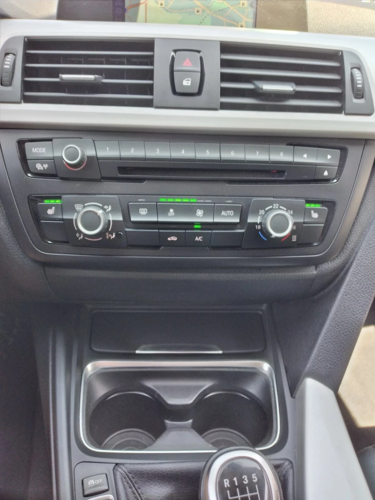 BMW 318 d Touring/Navi Business, снимка 5 - Автомобили и джипове - 55503629