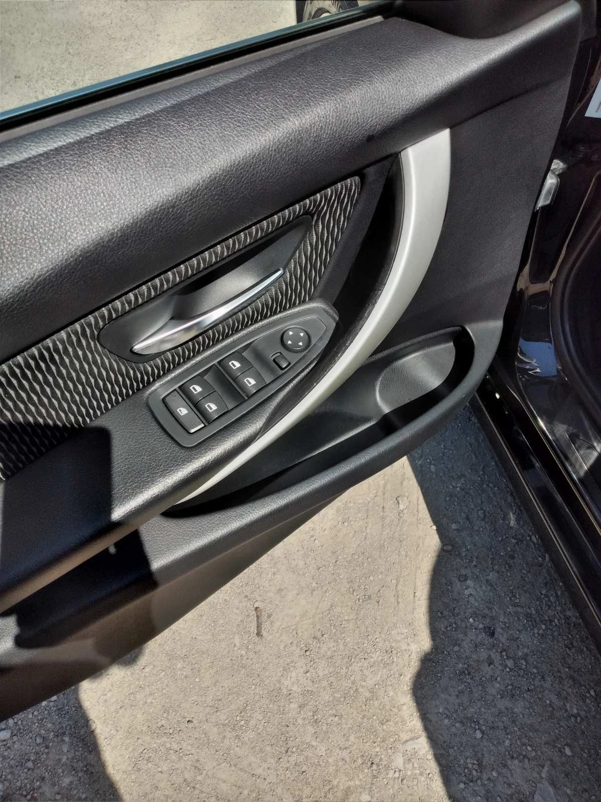 BMW 318 d Touring/Navi Business, снимка 10 - Автомобили и джипове - 55503629