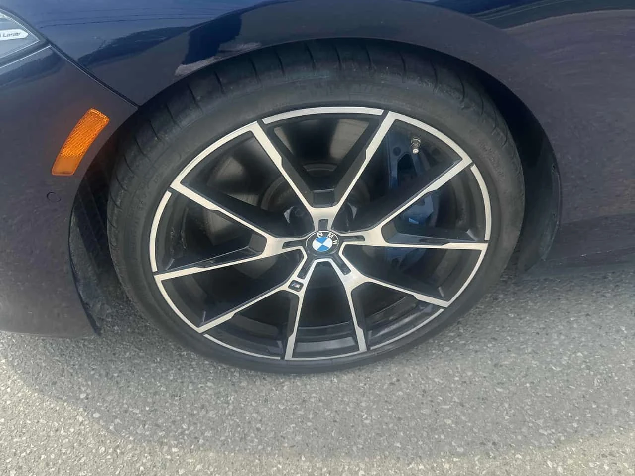 BMW 850 M850i xDrive  CARFAX | Mobile.bg � ����������� 7
