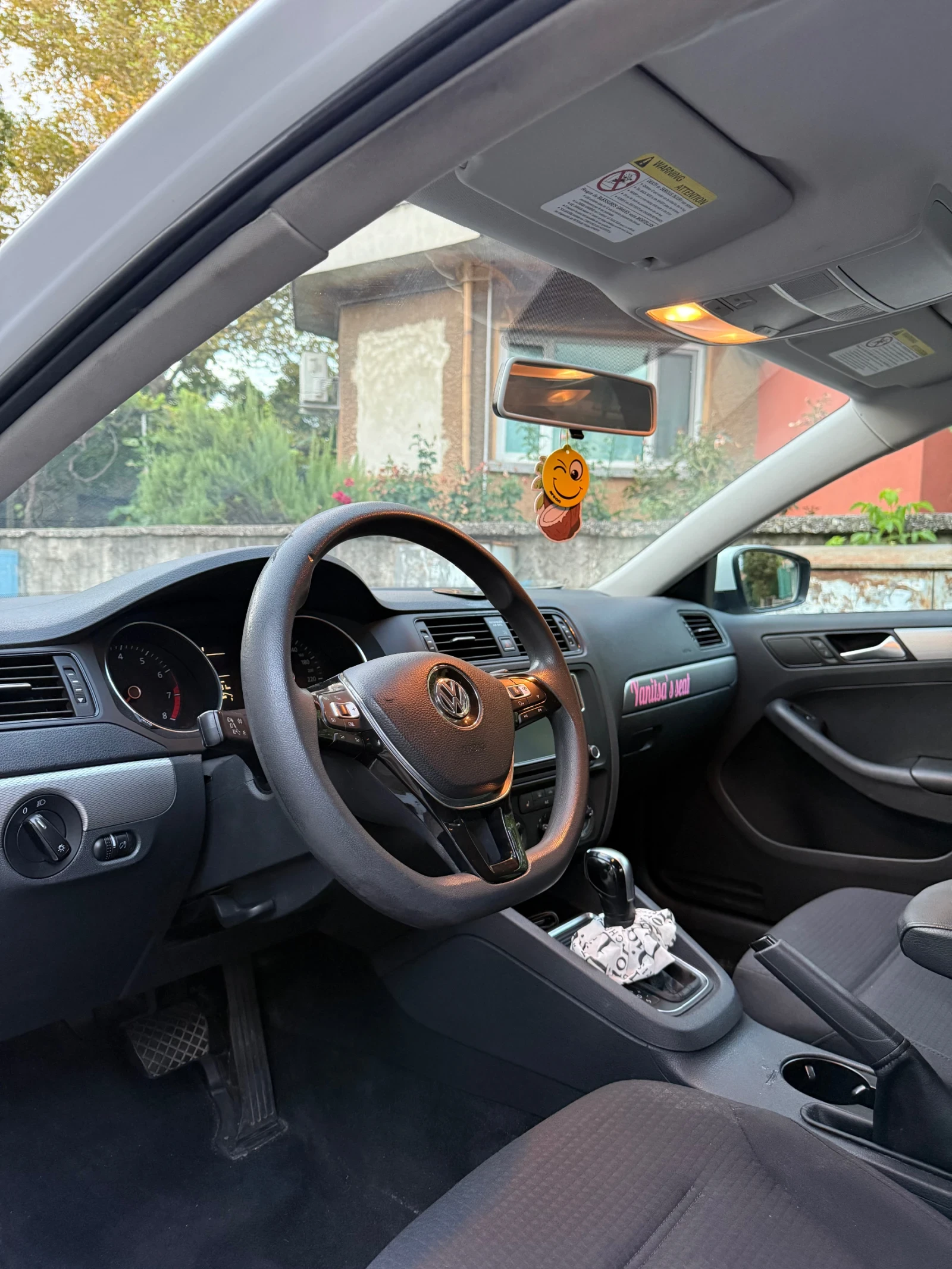 VW Jetta, снимка 9 - Автомобили и джипове - 55608634