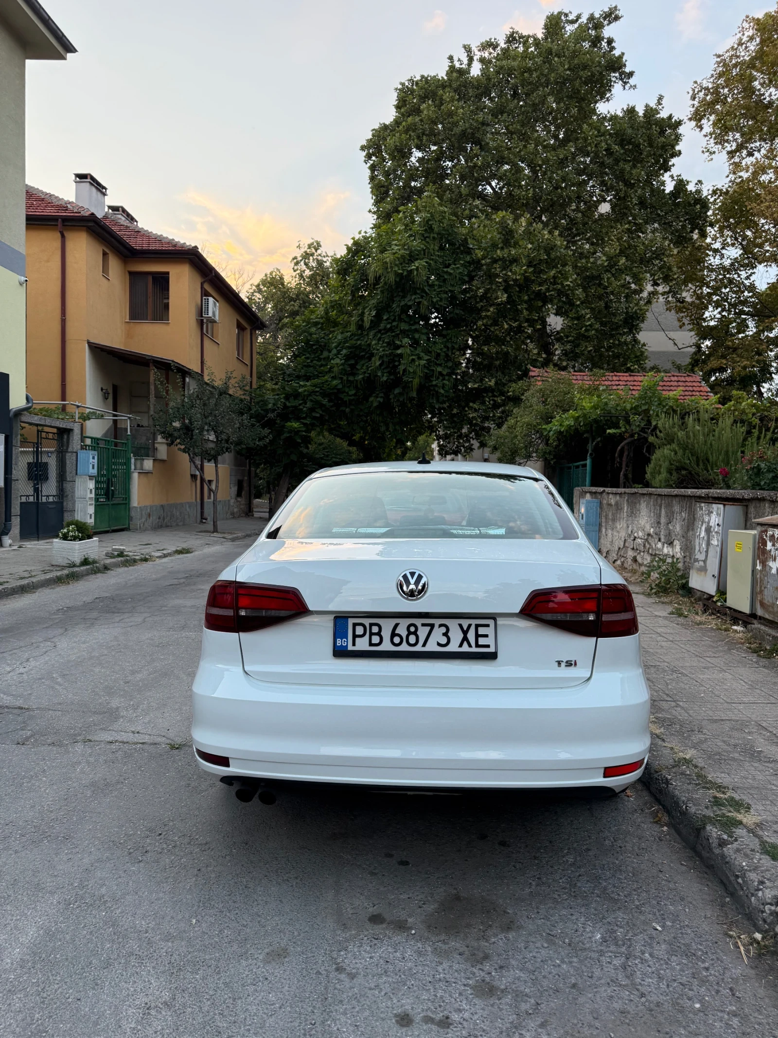 VW Jetta, снимка 4 - Автомобили и джипове - 55608634