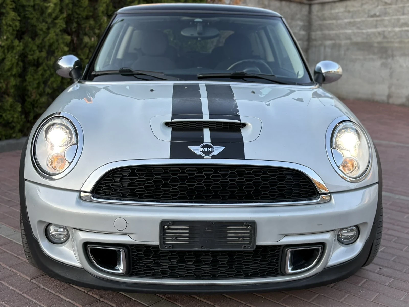 Mini Cooper * 2.0SD* R56LCI* ОБСЛУЖЕН* harman/kardon* Navi* , снимка 2 - Автомобили и джипове - 55675751