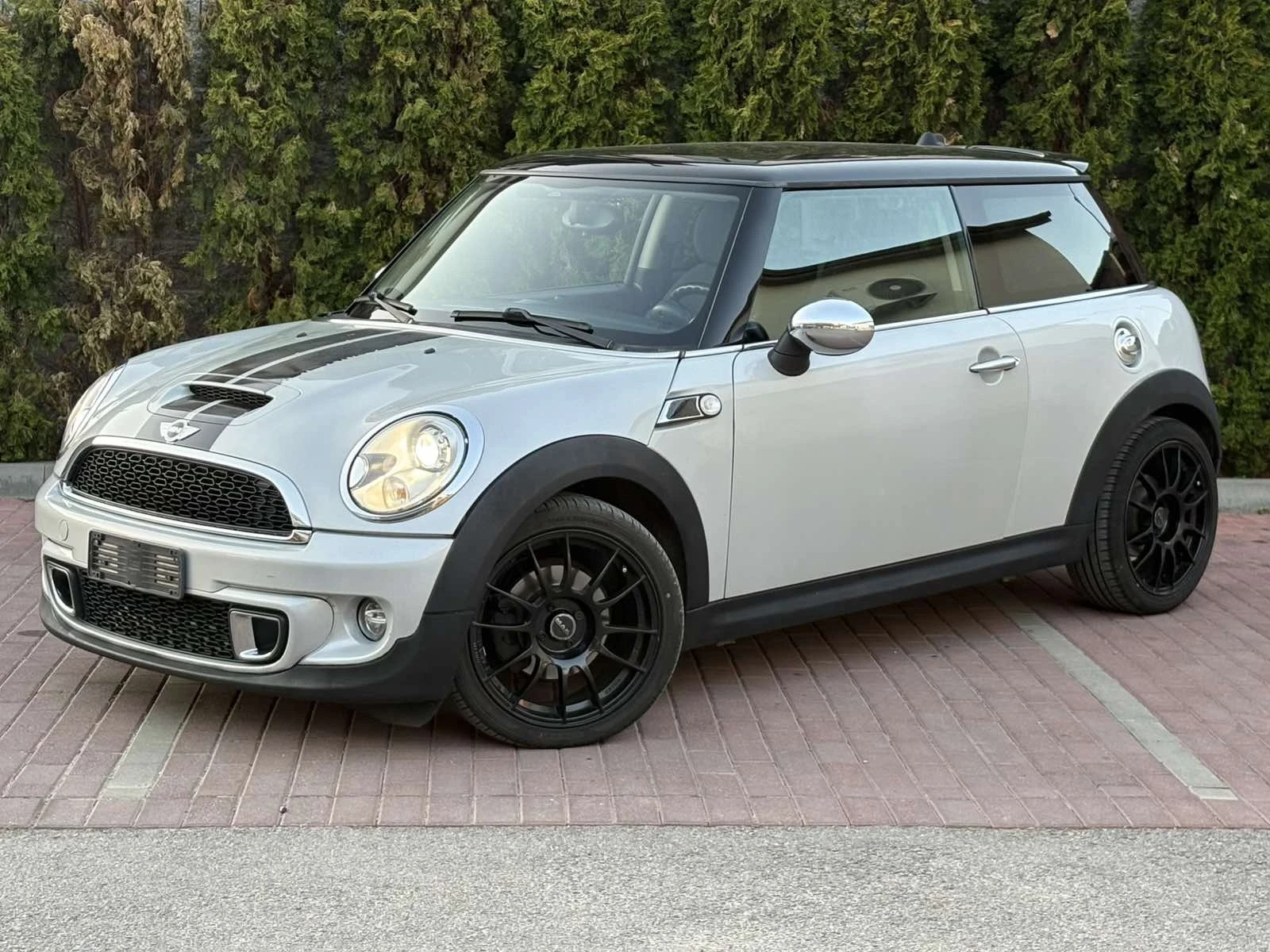 Mini Cooper * 2.0SD* R56LCI* ОБСЛУЖЕН* harman/kardon* Navi* , снимка 3 - Автомобили и джипове - 55675751