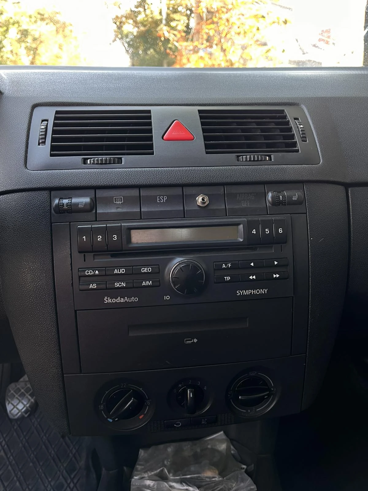 Skoda Fabia, снимка 8 - Автомобили и джипове - 56129688