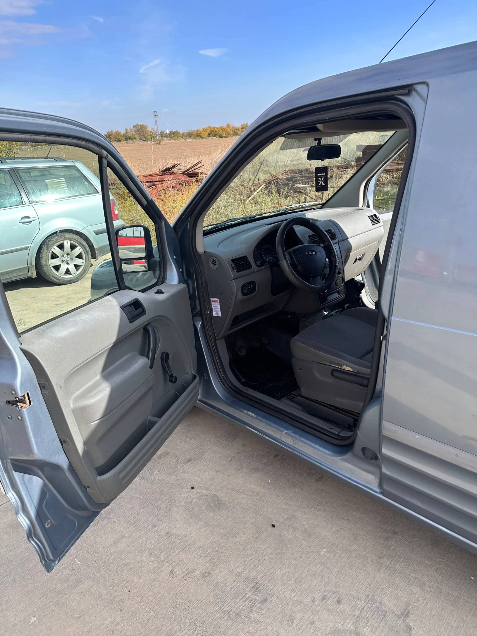 Ford Connect 1.8 TDCI, снимка 9 - Автомобили и джипове - 56172346